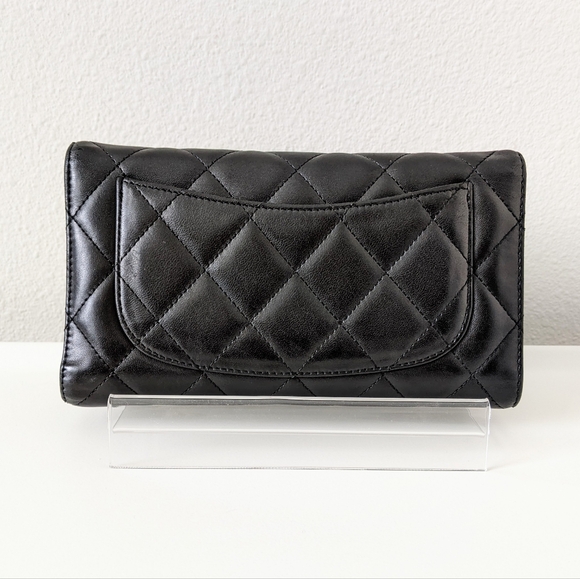Chanel Diamond Stitch CC flap wallet - Picture 3 of 15